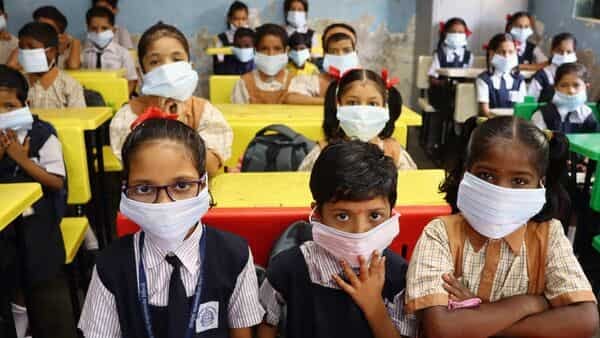 Uttarakhand: Wearing masks is mandatory for students and teachers in schools