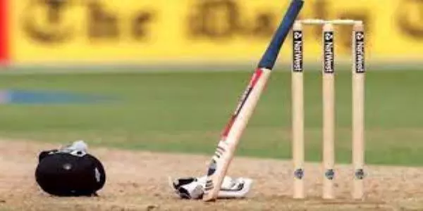 रोहित ने की धुआंधार बल्लेबाजी, केवीएस ने जीता मैच