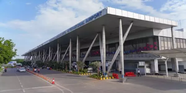 अडाणी एयरपोर्ट्स ने रिकॉर्ड 14.25 मिलियन यात्रियों को किया हैंडल