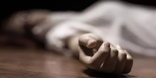 विवाहिता ने की आत्महत्या, परिजनों ने जताई हत्या की आशंका
