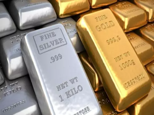 सर्राफा बाजार : सोने की चमक बढ़ी, चांदी की कीमत ने पार किया 72 हजार का स्तर