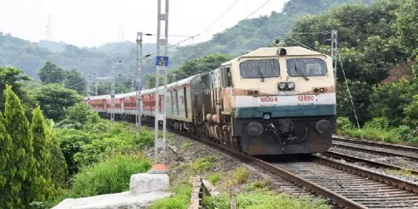 गुवाहाटी और जयपुर के बीच समर स्पेशल ट्रेन का उदयपुर तक विस्तार