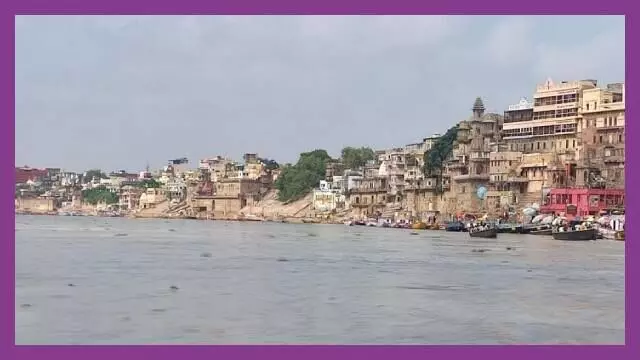 Varanasi : फिर से बढ़ने लगा गंगा का जलस्तर, 2 सेंटीमीटर की रफ्तार ते बढ़ रहा पानी