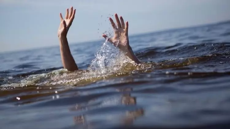अयोध्या : सरयू नदी में नहाते वक्त 6 बच्चे डूबे, 3 की मौत, दो लापता