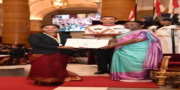 राष्ट्रपति श्रीमती द्रौपदी मुर्मू ने राष्ट्रीय सेवा योजना पुरस्कार प्रदान कि