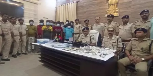 पूर्णिया पुलिस ने उड़ीसा गैंग के बिहारी कनेक्शन का किया खुलासा, लूट के सामान बरामद