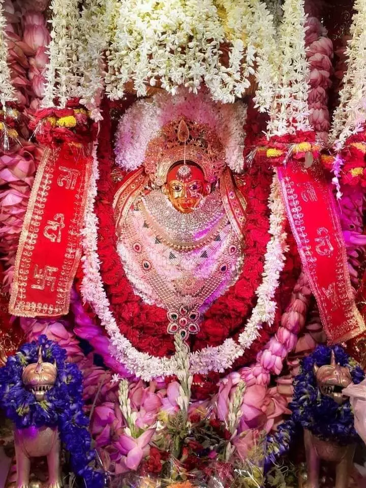 Shardiya Navratri 20223 : नवरात्रि का चौथा दिन हैं देवी कूष्मांडा को समर्पित, दर्शन से होता है सभी रोगों का नाश