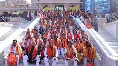 Ayodhya: अयोध्या में रामलला के दर्शन को पहुंचे विधायक, जताया सीएम योगी का आभार