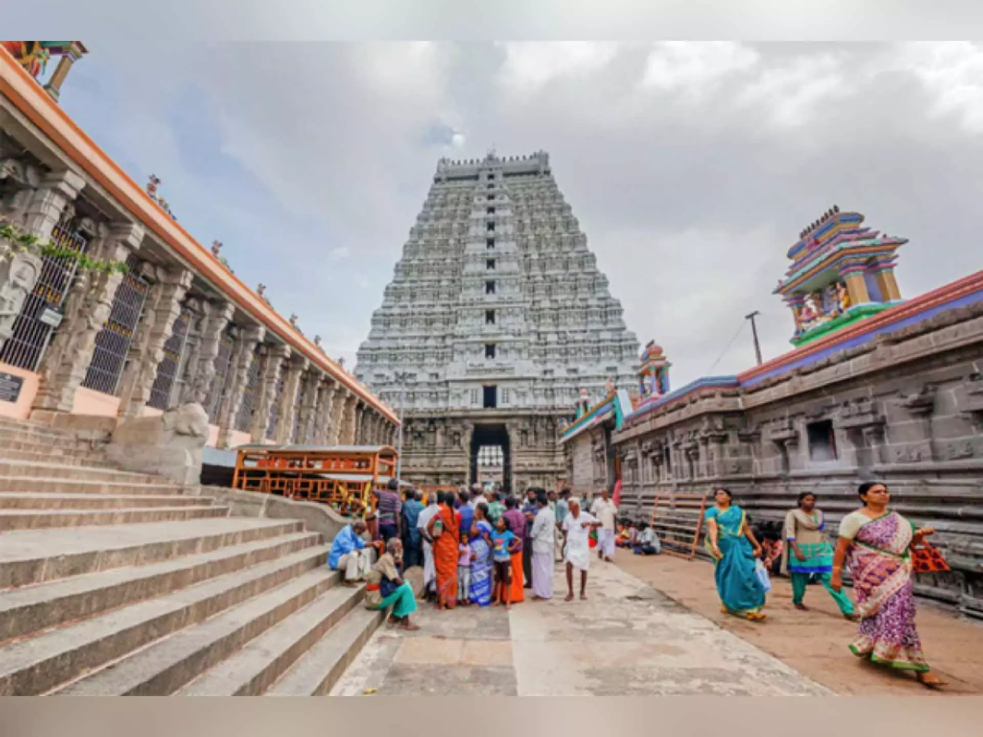 Mahashivratri 2024 : भारत के इस राज्य में है दुनिया का सबसे बड़ा शिव मंदिर, अग्नि रूप में पूजे जाते हैं महादेव!